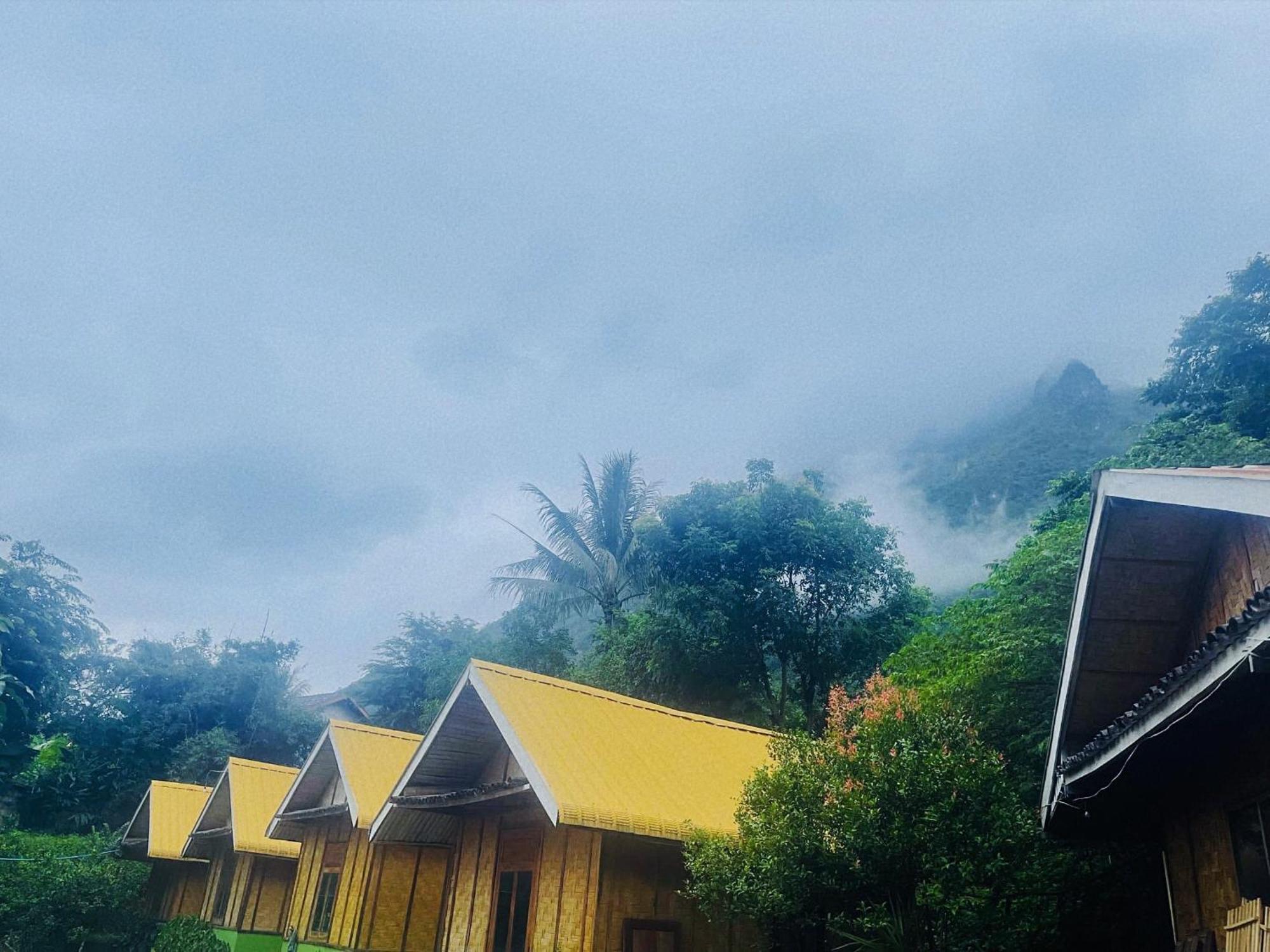 Nong Khiaw Ing Ing Mountain View Bed & Breakfast Екстериор снимка