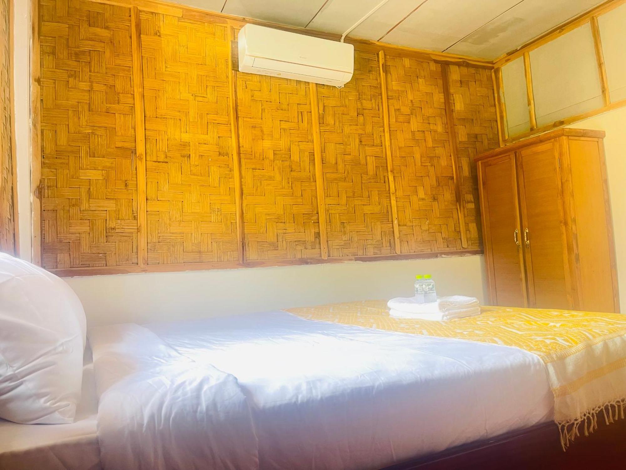 Nong Khiaw Ing Ing Mountain View Bed & Breakfast Екстериор снимка