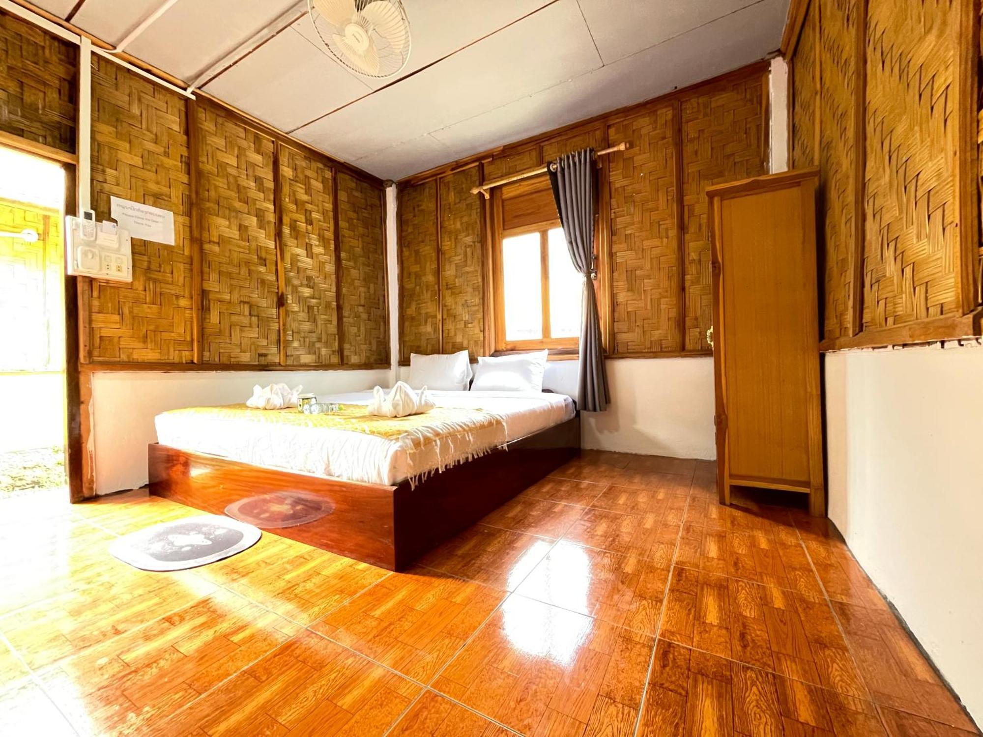Nong Khiaw Ing Ing Mountain View Bed & Breakfast Екстериор снимка