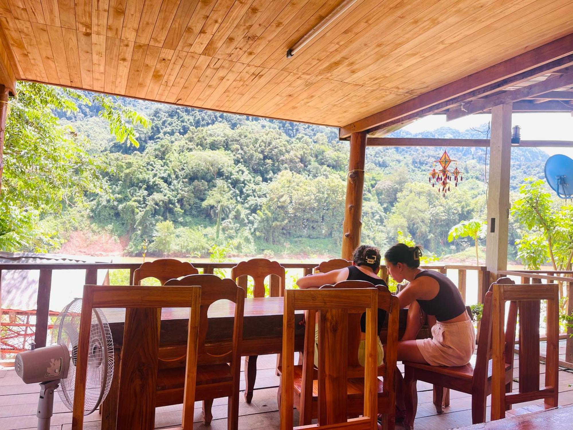 Nong Khiaw Ing Ing Mountain View Bed & Breakfast Екстериор снимка